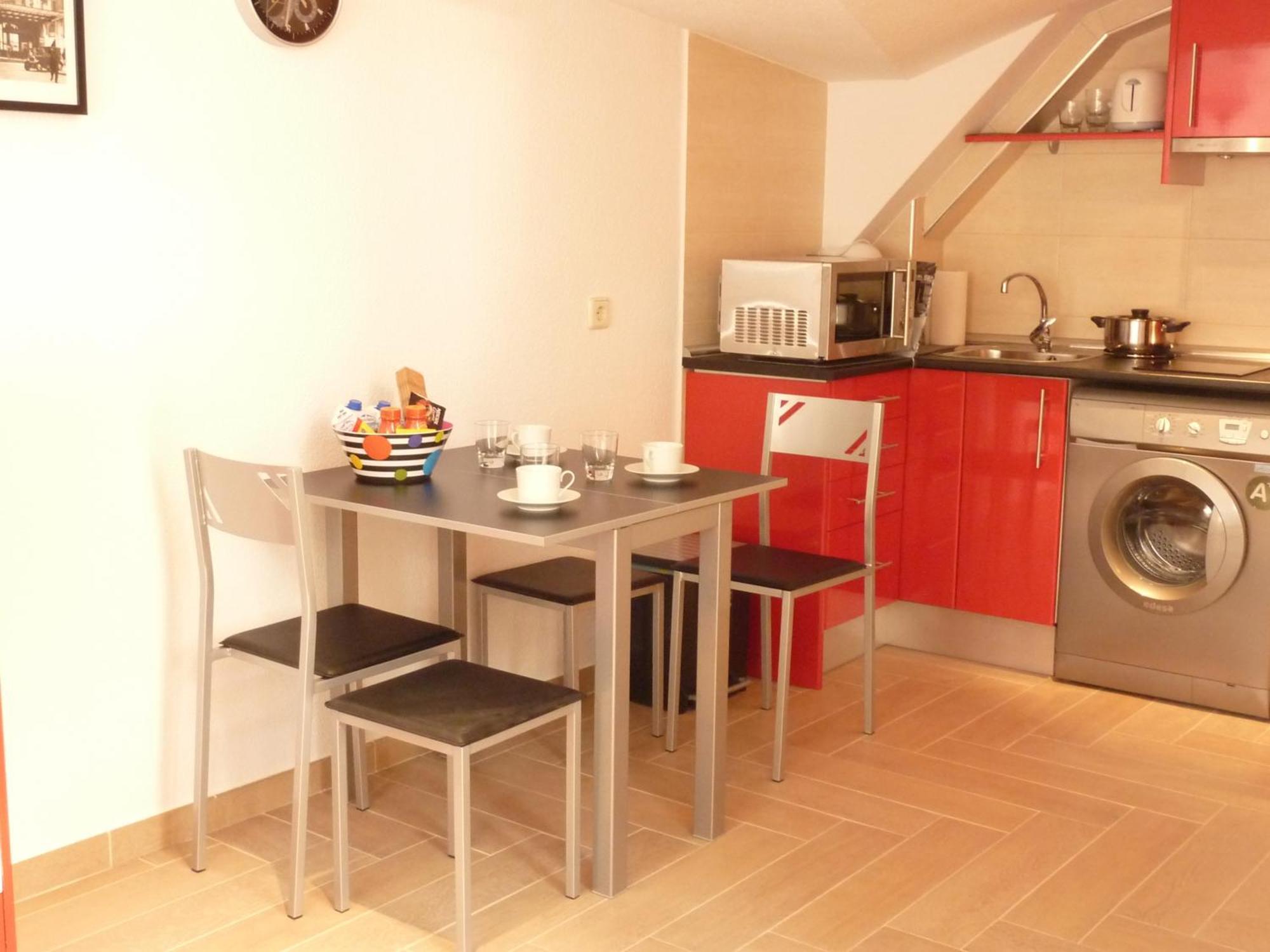 Apartamentos Madrid Centro 외부 사진