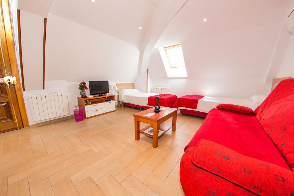 Apartamentos Madrid Centro 외부 사진